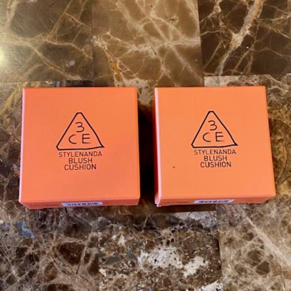 C 3 E Stylenanda Blush Cushion Duo - Picture 1 of 7